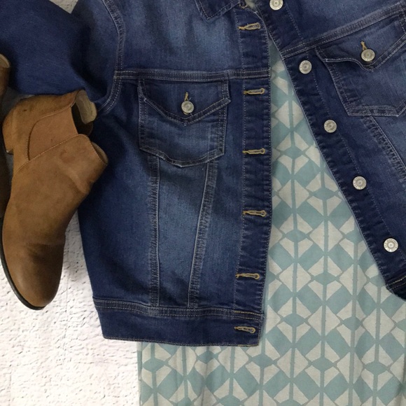 Carly XS- Lularoe - Picture 1 of 5